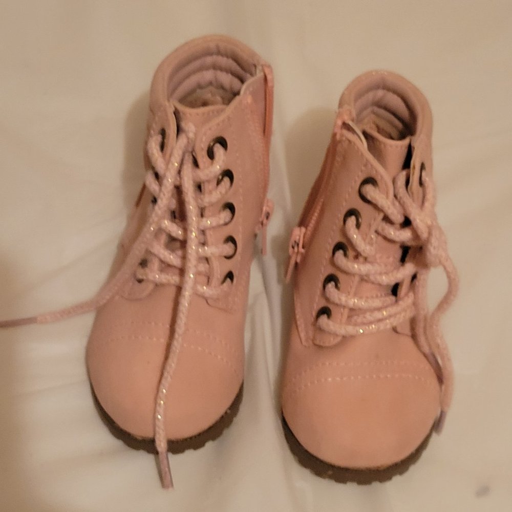 Girls Toddler Pink Boots with Pink Glitter Laces. Children's Place. Size 4